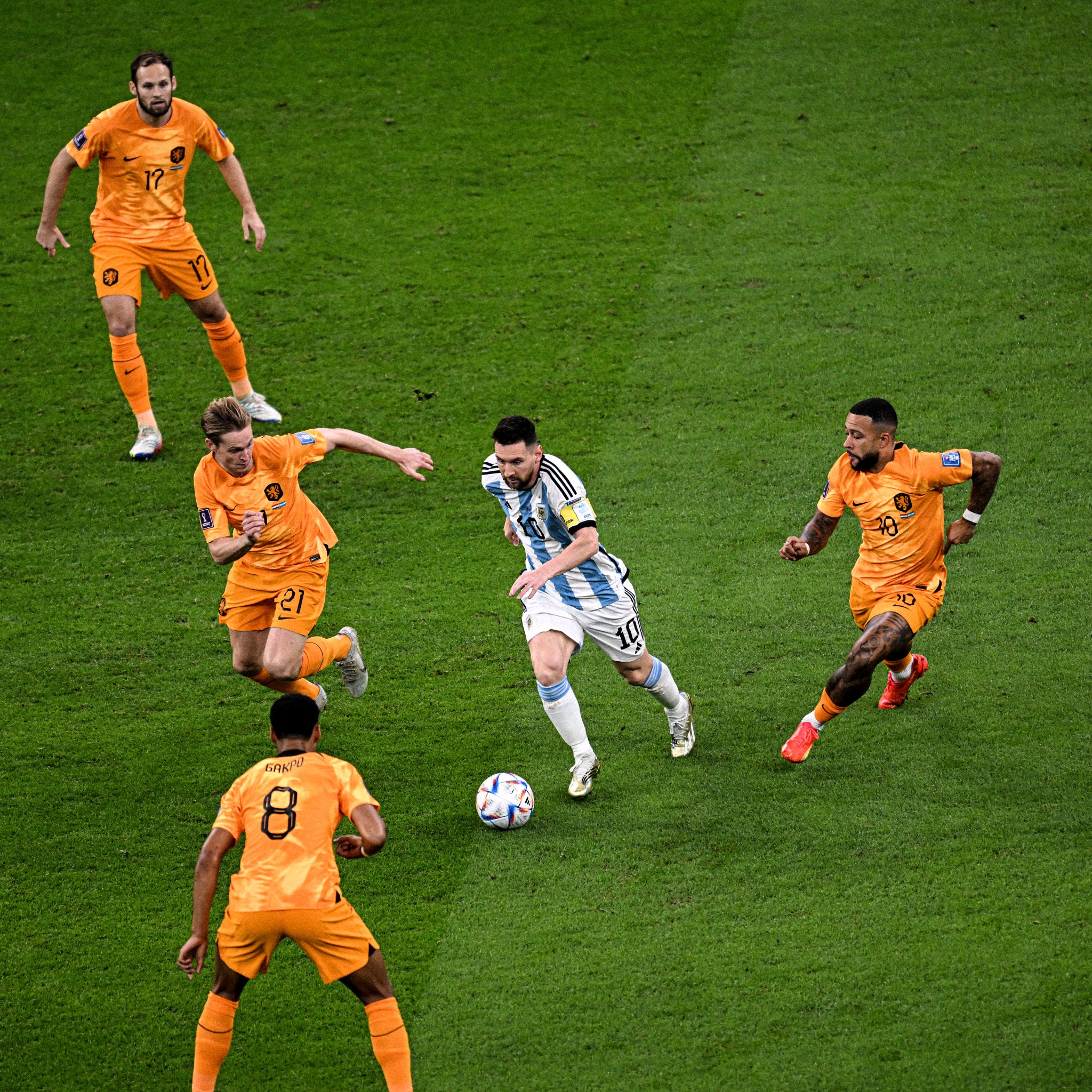 关于荷兰橙衣军备战国际比赛,力争跻身前列的信息 关于荷兰橙衣军备战国际比赛,力争跻身前列的信息