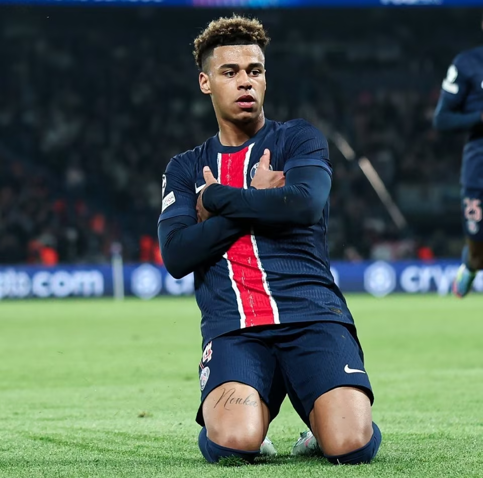 九游体育中国官网-巴黎圣日耳曼客场失利，暂失领头羊地位的简单介绍