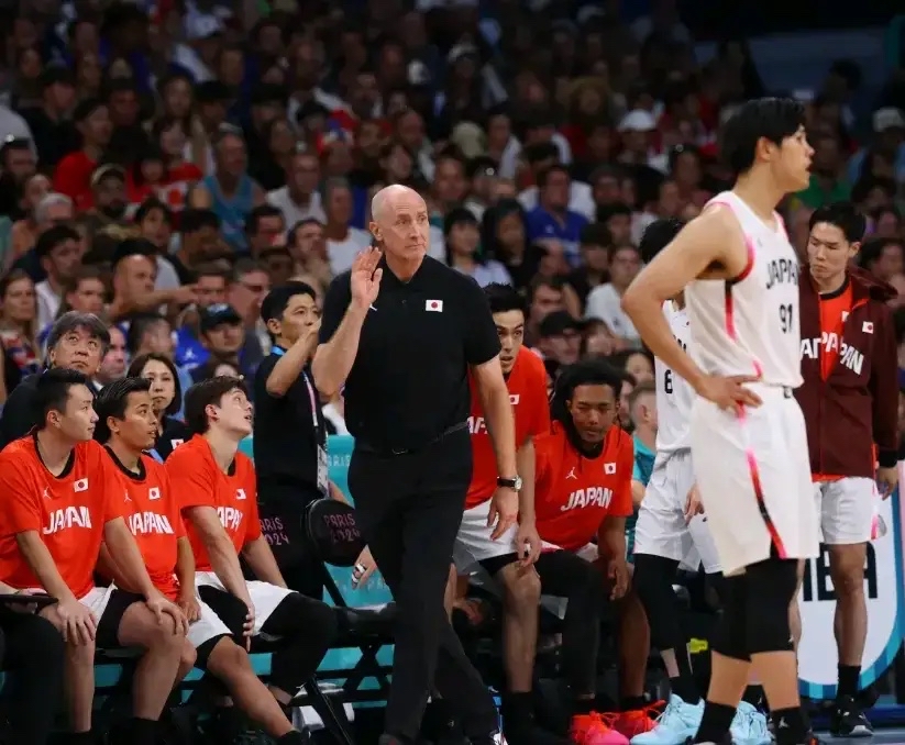 九游体育中国官网-包含北美新锐球队崛起，称霸本土赛场的词条