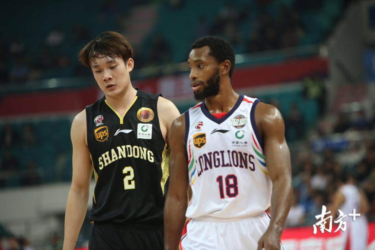 柏林联队主场击败对手,取得不败战绩 柏林联队主场击败对手,取得不败战绩