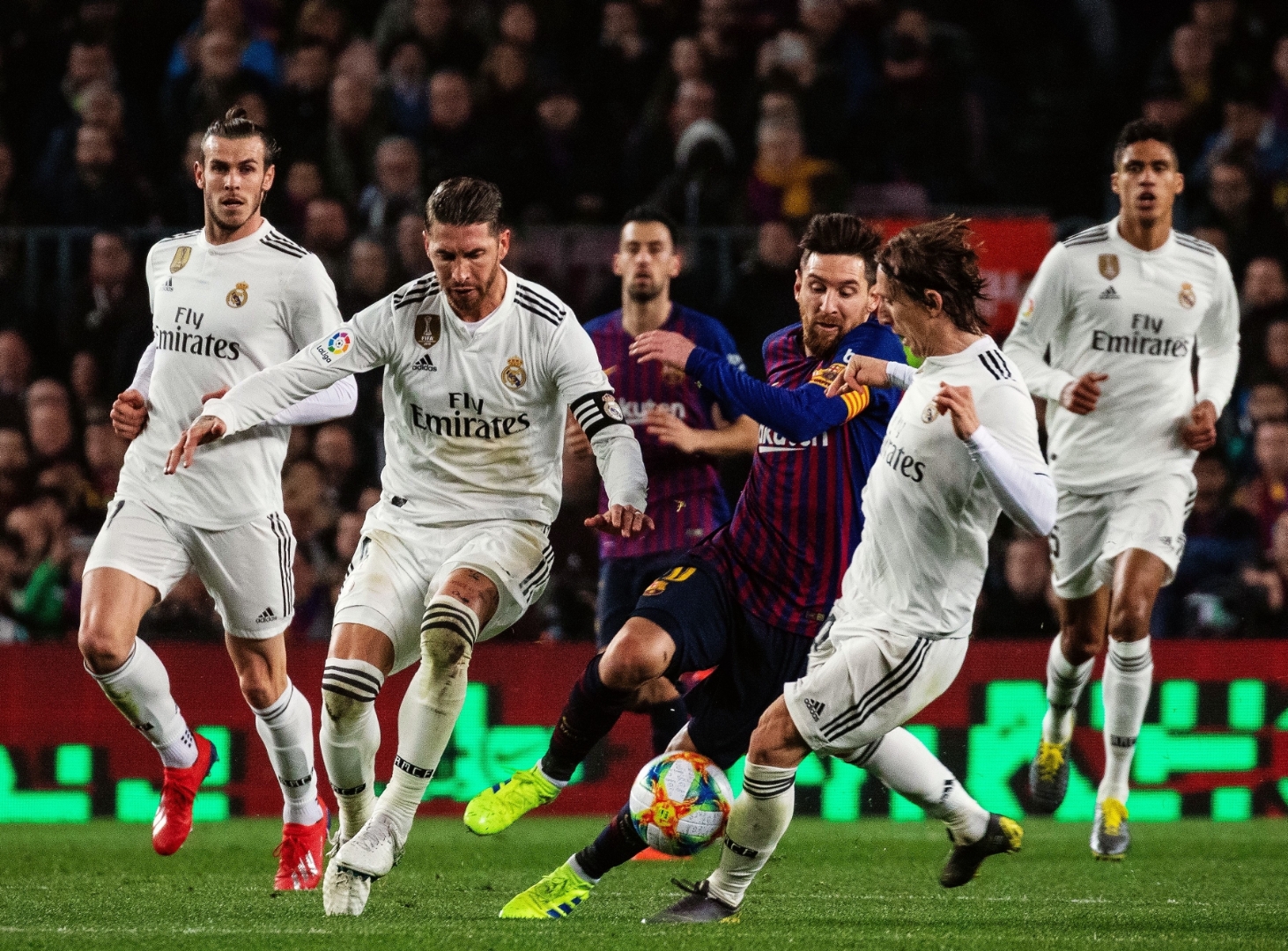 皇马惨败,客场负于赫罗纳 皇马惨败,客场负于赫罗纳