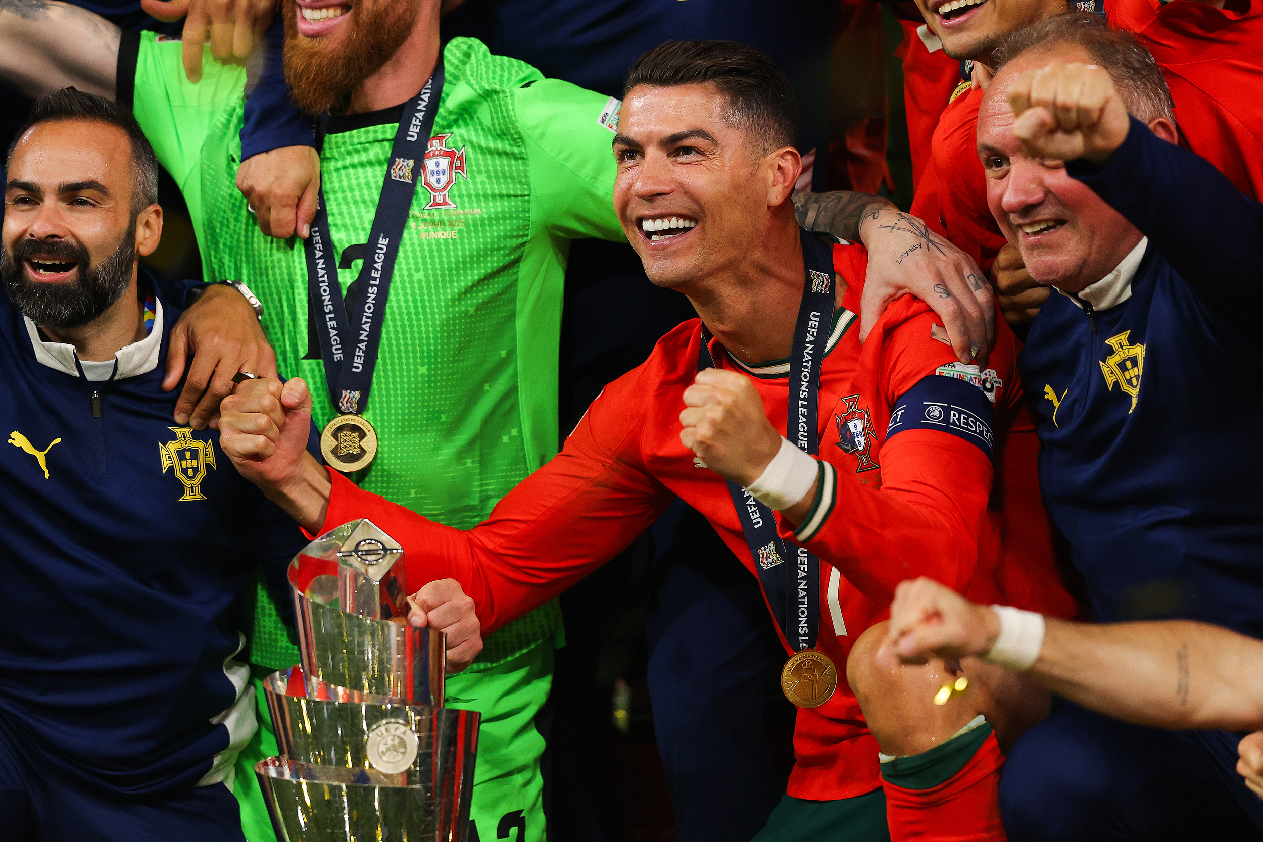 九游体育中国官网-葡萄牙国家队擒胜，晋级欧洲杯半决赛