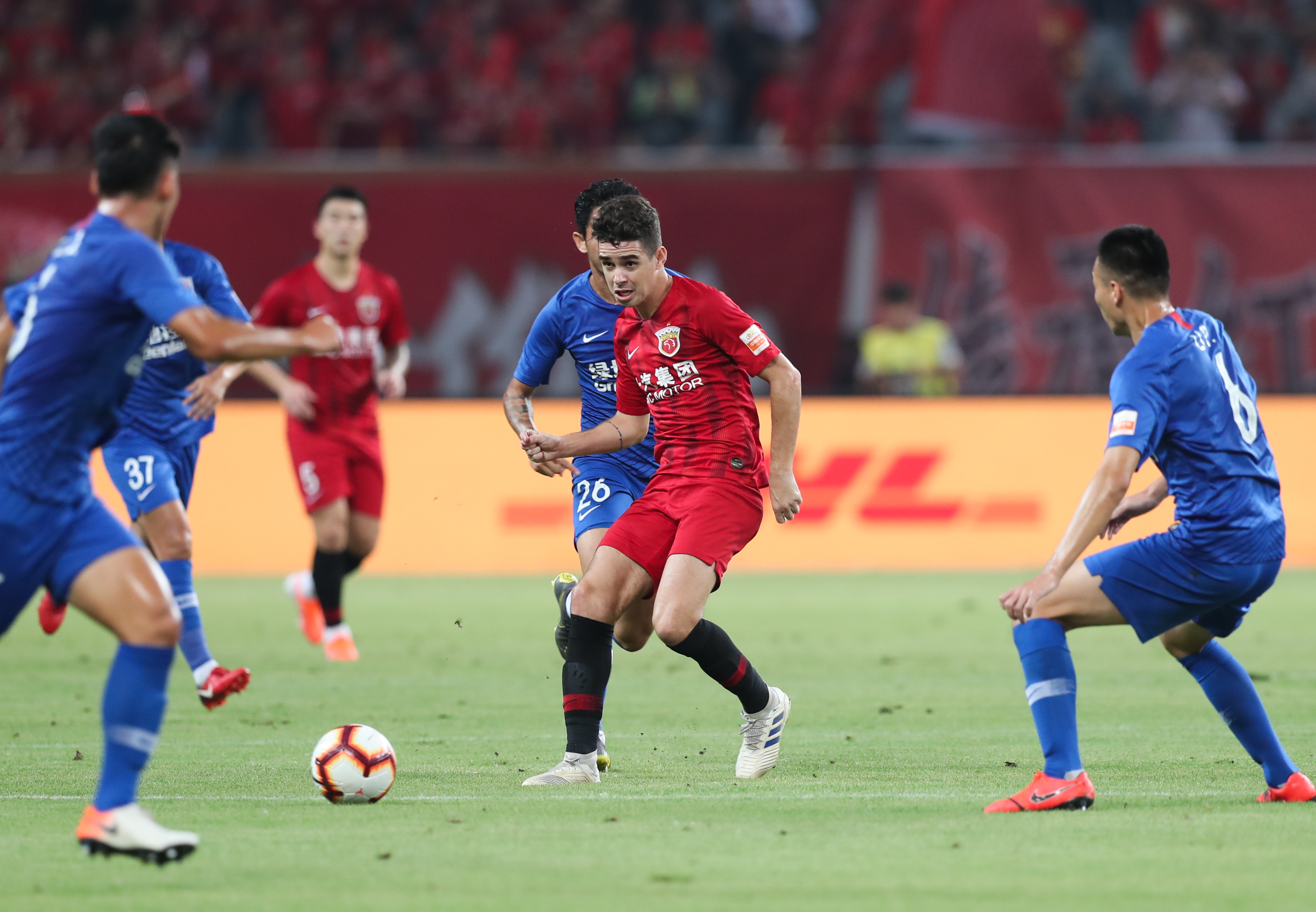 上海上港迎战广州富力,备战备受瞩目的简单介绍 上海上港迎战广州富力,备战备受瞩目的简单介绍